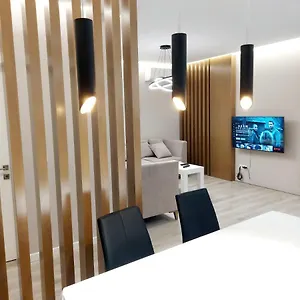 Luxurious Double Bedroom شقة تيرانا