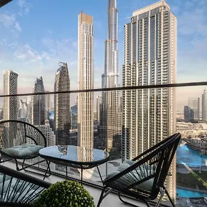 شقة Sky-high Gem: Burj Khalifa & Fountain View, دبي