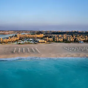 5* Курортный комплекс Sofitel Al Hamra
